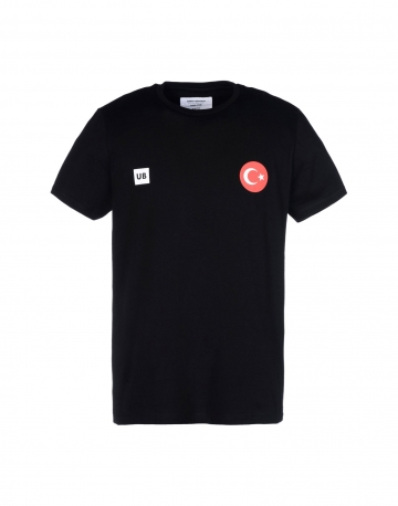 UMIT BENAN EXCLUSIVELY for YOOX Herren T-shirts Farbe Schwarz Größe 4